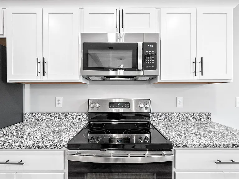 338 Galway Dr — Photo 11