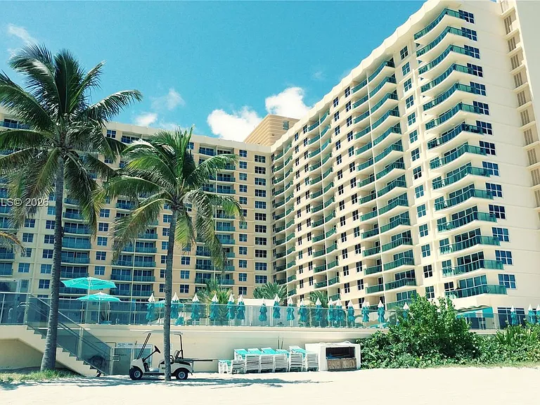 2501 S Ocean Dr #Penthouse 23 — Photo 41