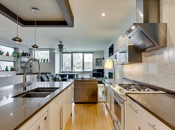 2nd image of 1407 W Huron St #2