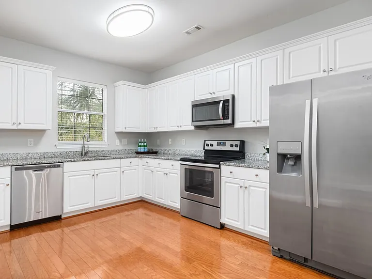 4492 Great Oak Dr #1 — Photo 5