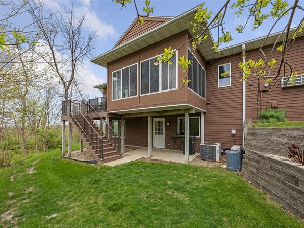 1641 Bilgarie Ct NE, Cedar Rapids, IA 52402