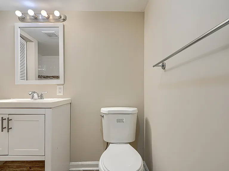 4041 Wilkens Ave #C — Photo 20