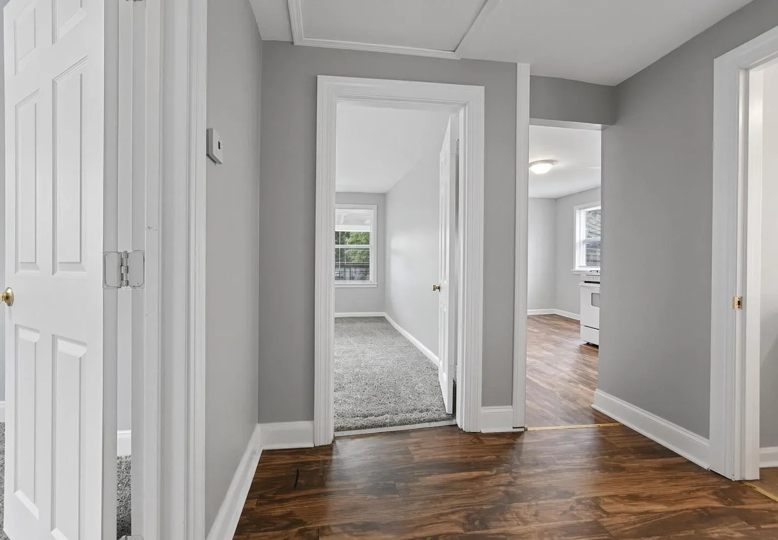2 bed, 700 sqft, $900 — Photo 1