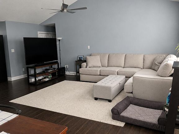 5th image of 1305 Shellbark Court