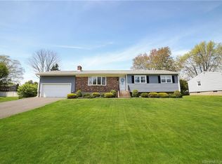 102 Honey Pot Rd, West Haven, CT 06516