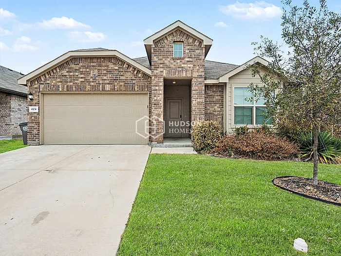 424 Attalla St — Photo 1
