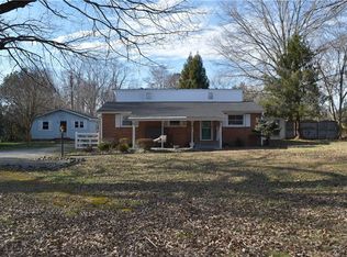 2833 Maple Ave, Burlington, NC 27215