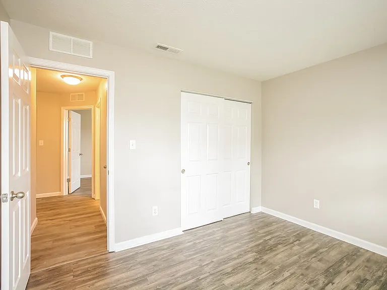 4557 Walcott Dr — Photo 11
