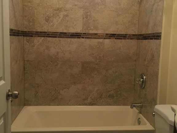 5th image of 109 Shepard Ave #1
