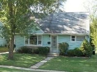 716 Gates St, West Chicago, IL 60185