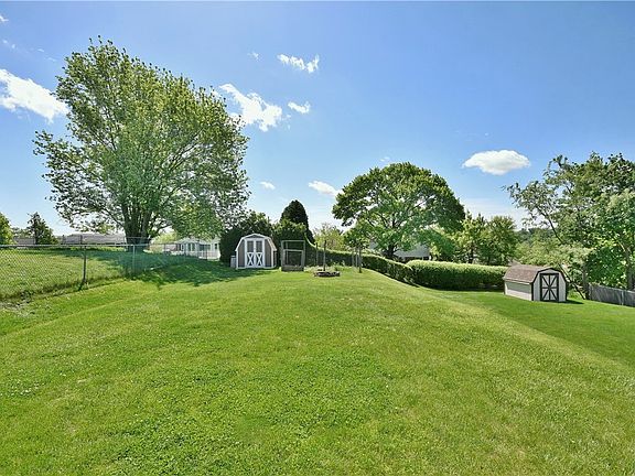 3rd image of 651 Jenne Dr