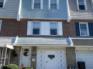 59 Suburban Ln, Upper Darby, PA 19082
