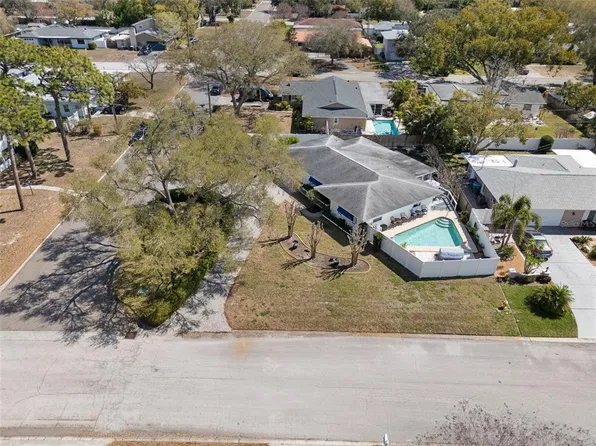 1841 Magnolia Dr, Clearwater, FL 33764