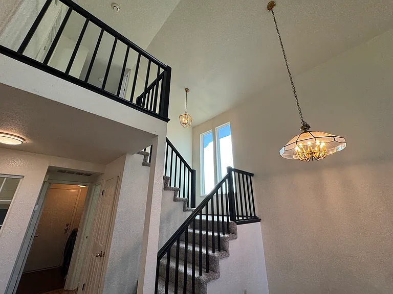 1870 Wembley Ct — Photo 14