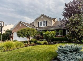 1681 Boxwood Dr, Lewis Center, OH 43035