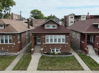 8035 S Oglesby Ave, Chicago, IL