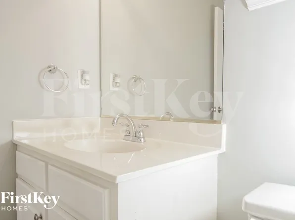 4300 Suffolk Trl, Greensboro, NC 27407