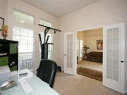 4th image of 1009 Victorian Ct