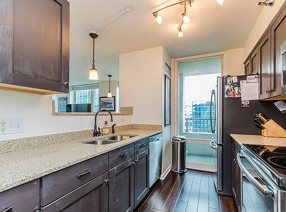 5th image of 345 N La Salle Dr APT 2908