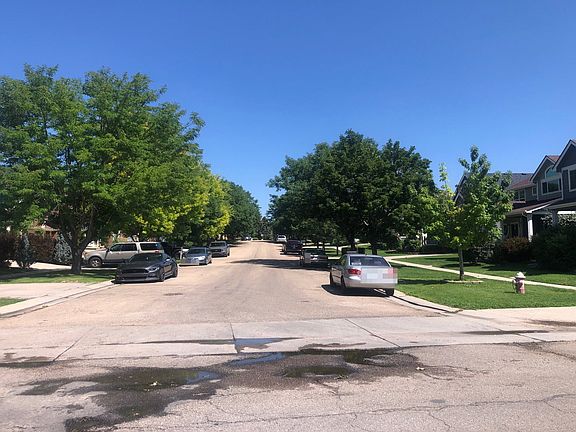 5th image of 1601 Great Western Dr #D