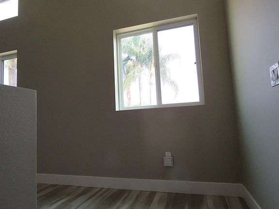 3rd image of 5753 Case Ave #3