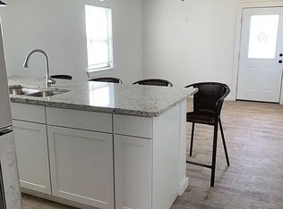 18385 Interstate Highway 37 S #1-3, Elmendorf, TX 78112