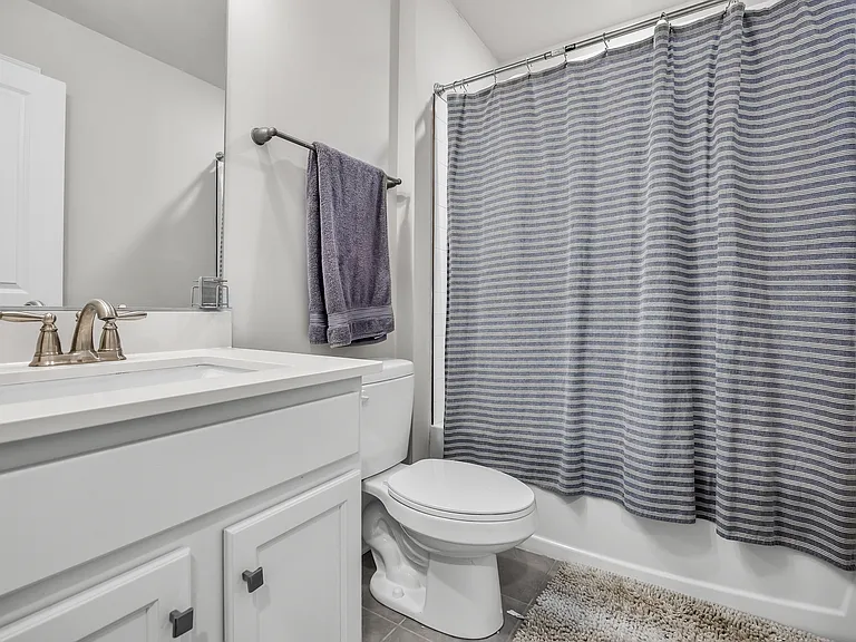7 Autumn Park Blvd — Photo 21