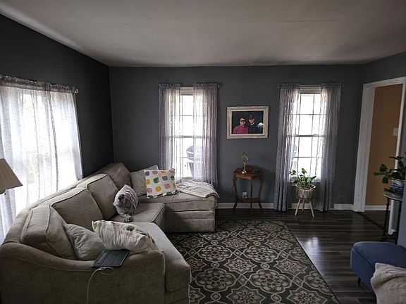 4th image of 29138 Phillips Dr