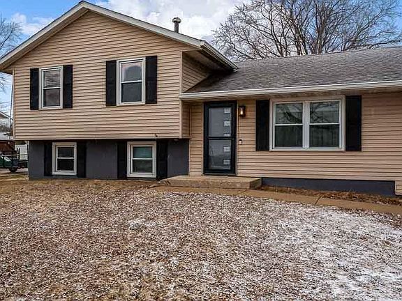 2nd image of 1927 Burton St