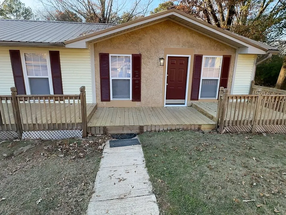 1212 Beaufort Cir