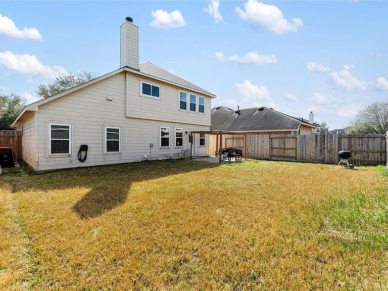 19106 Spring Meadows Ln — Photo 22