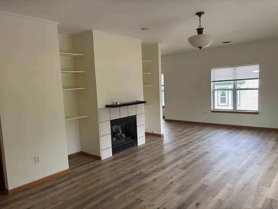 8301 Mansion Hill Ave #3