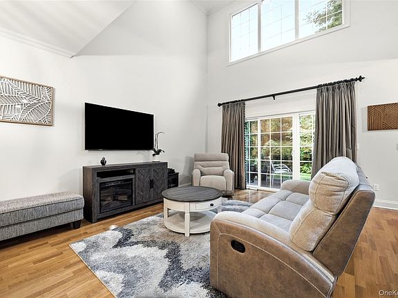 5th image of 260 Medea Way