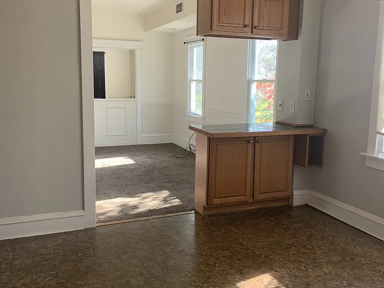 52 North St — Photo 12