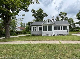 231 Lottie St, South Lyon, MI