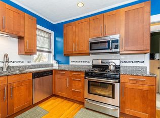 185 W 5th St #3, South Boston, MA 02127