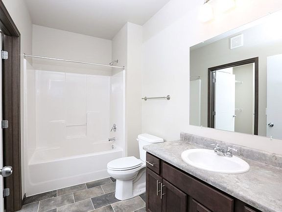 2nd image of 120 N Sycamore Ave #101