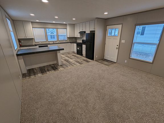 5th image of 2716 W Delmar Ave Lot 61