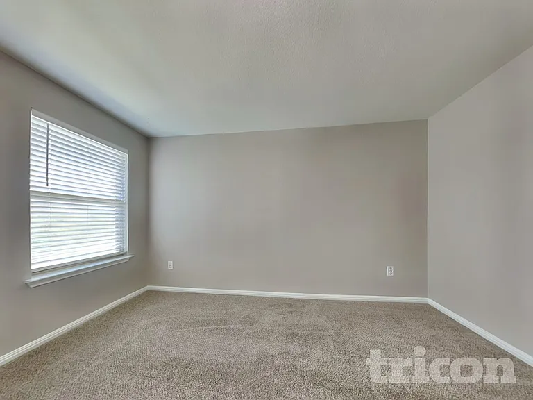5343 Marsh Ln — Photo 7
