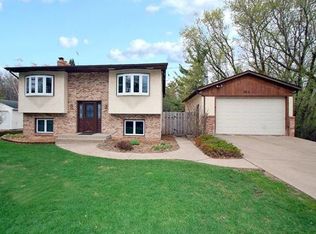 2655 Van Dyke St N, Maplewood, MN 55109