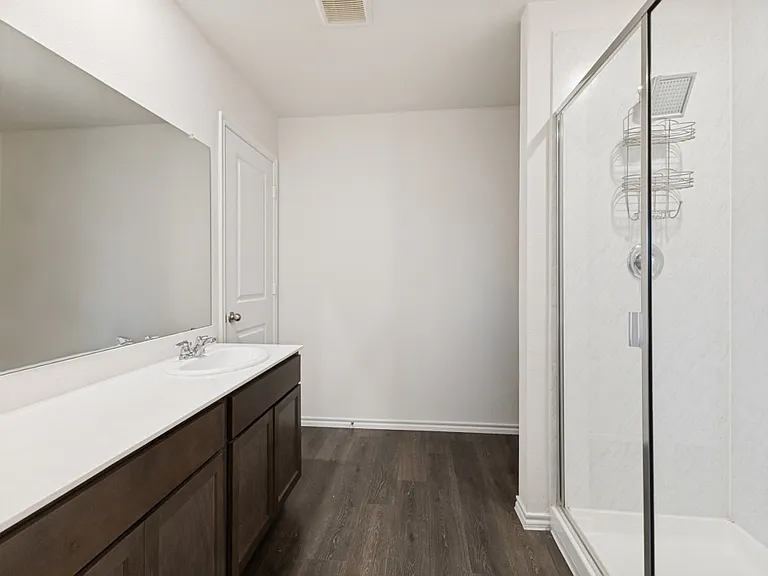15127 Athena Dr — Photo 2