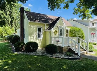 654 W Sherman St, Caro, MI 48723