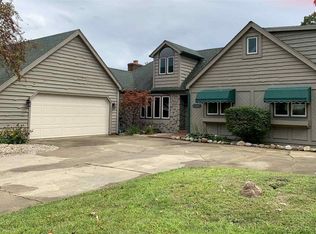 2019 W Maplewood Dr, Marion, IN 46952