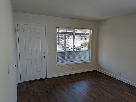 4th image of 145 Topeka Ave