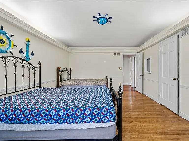 328 W Ridgewood Ave — Photo 24