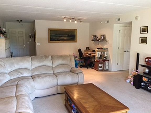 4th image of 370 S Western Ave APT 309