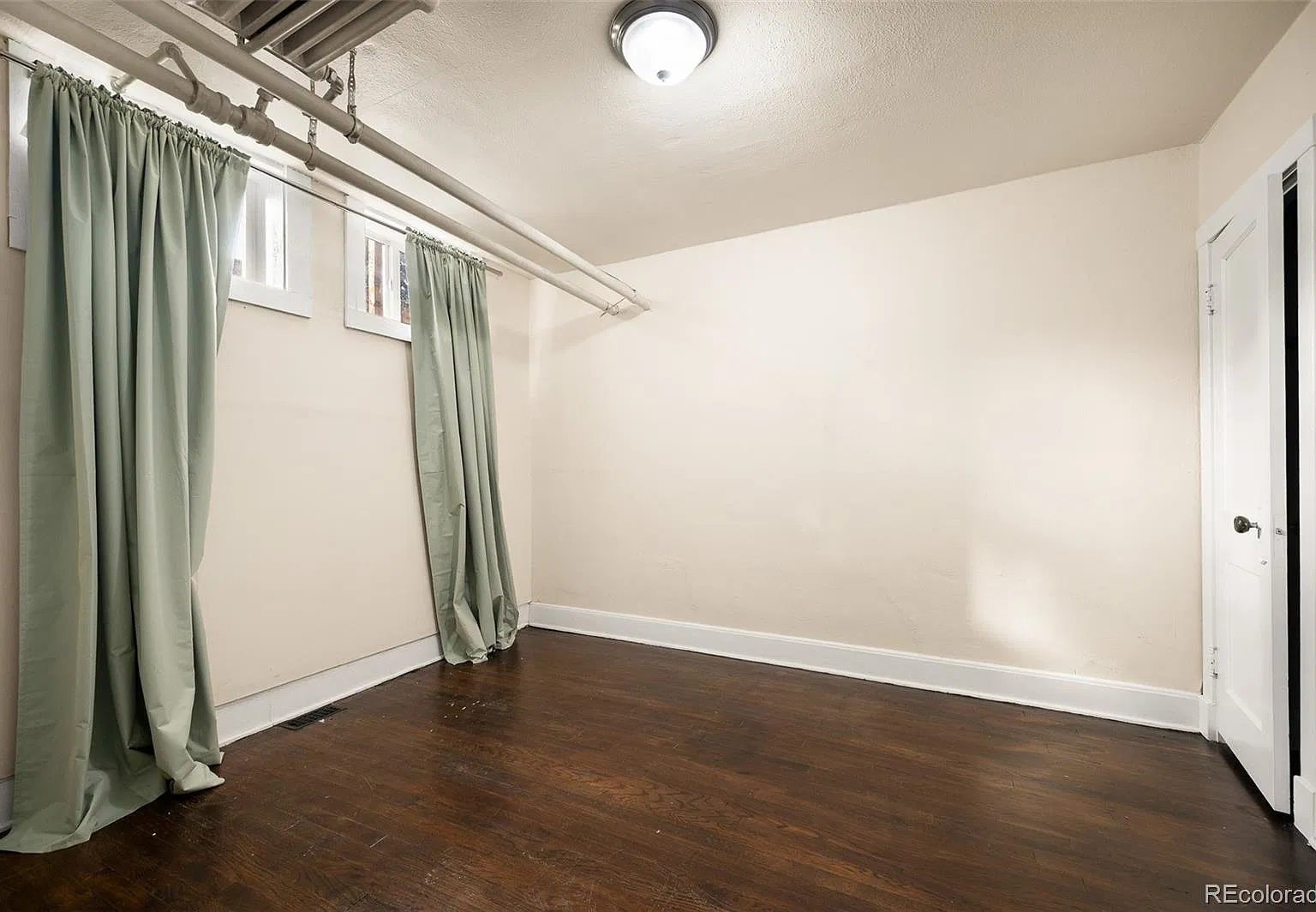 3 bed, 3.0 bath, 2792 sqft, $3,700 — Photo 4