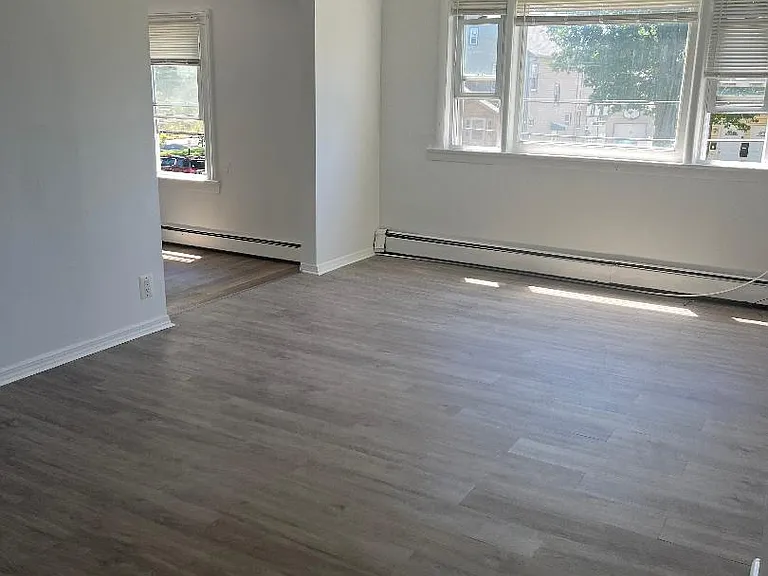1601 Essex St #2 — Photo 3