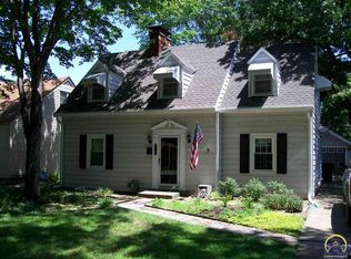 1722 SW Webster Ave, Topeka, KS 66604