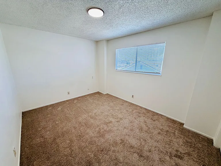 203 W Benjamin Holt Dr — Photo 26
